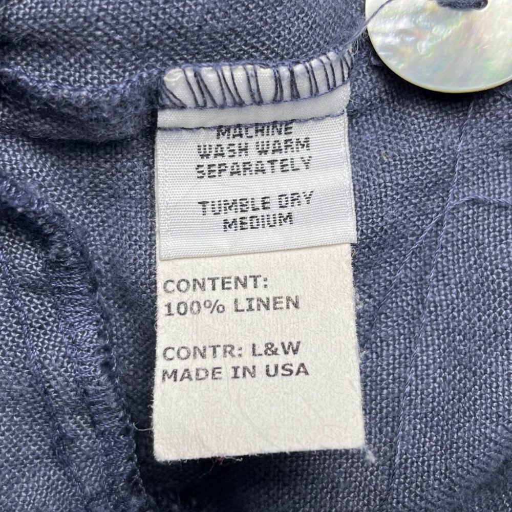 Women's Blue Button-Up Top - Picture 5 of 8